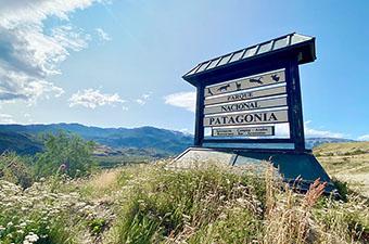 Parque National Patagonia Chile (entrance sign)